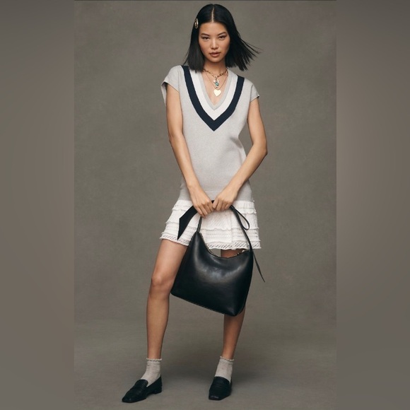 Meet your Posher, Lynn - Picture 3 of 16